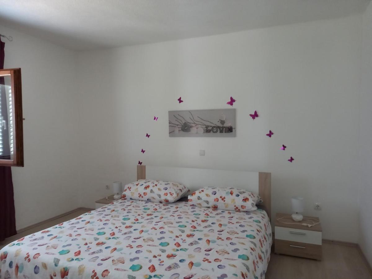 Vacation Home Katarina Nin Bagian luar foto